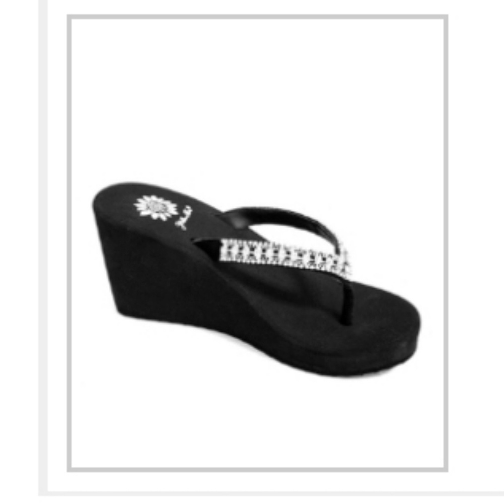 Yellow Box Black Heeled Flip Flops